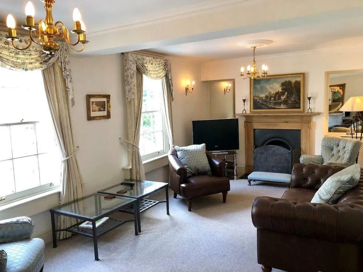 Lauras Townhouse Apartments Lansdown Slope Townhouse Bath United Kingdom